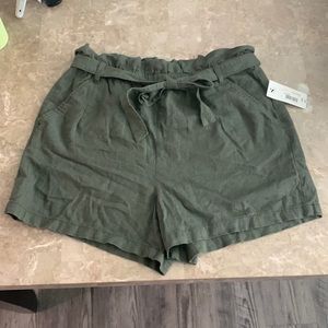 NWT ANA High Waist with Tie Shorts Large